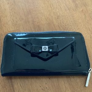 Tory Burch zip around wallet